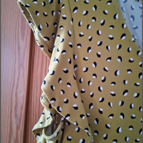 Ann Taylor Golden Mustard Yellow Flutter Sleeve Midi Dress Size SP Petite - Picture 5 of 8